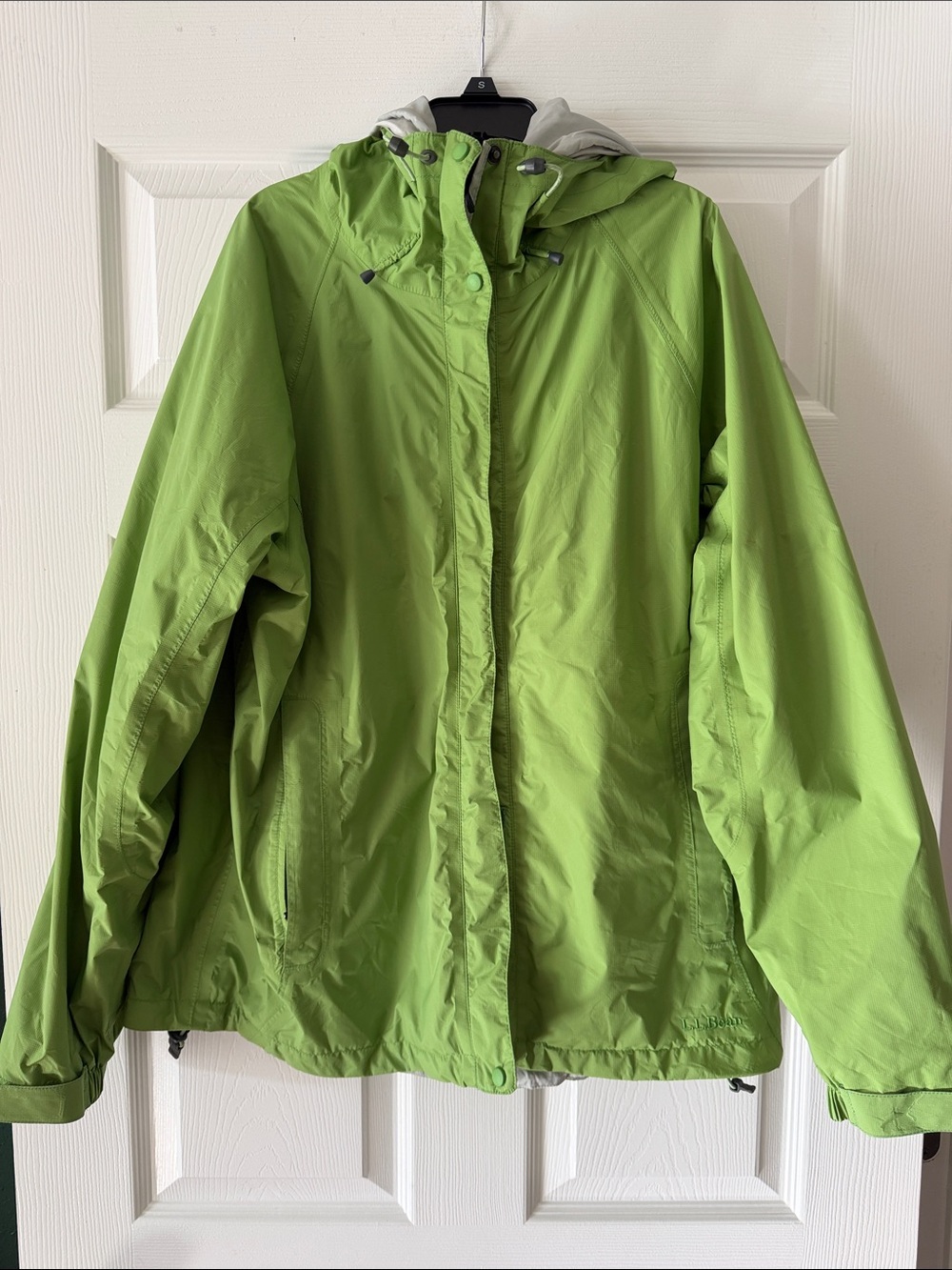 Vintage L.L. Bean Women's Large GORE-TEX Rain Jacket – Lime Green
